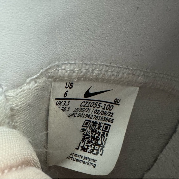 Nike Classic White and Black High-Top Blazer Mid ‘77 Sneaker, 6 - Picture 9 of 11